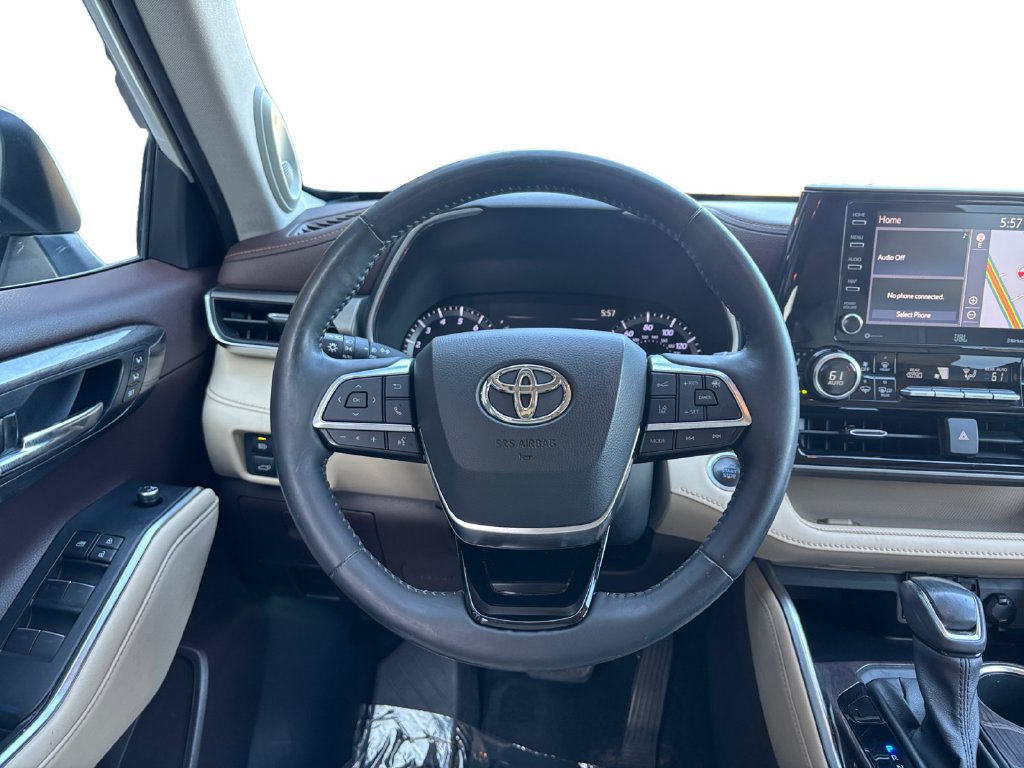 Used 2020 Toyota Highlander Limited FWD image 12