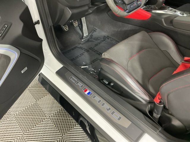 Used 2020 Chevrolet Camaro ZL1 RWD image 16