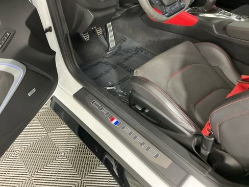 Used 2020 Chevrolet Camaro ZL1 RWD image 16