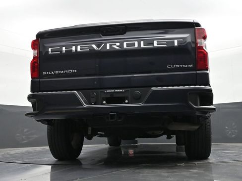 Used 2023 Chevrolet Silverado 1500 Custom image 23