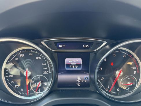 Used 2018 Mercedes-Benz GLA 250 4MATIC w/ Premium Package image 14