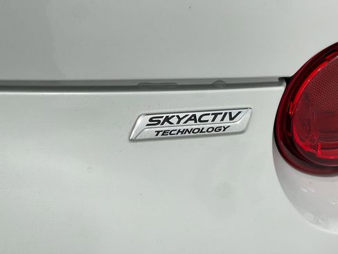 Used 2017 MAZDA MX-5 Miata RF Club image 35