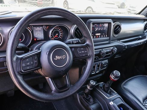 Used 2023 Jeep Wrangler Sport AWD/4WD image 19