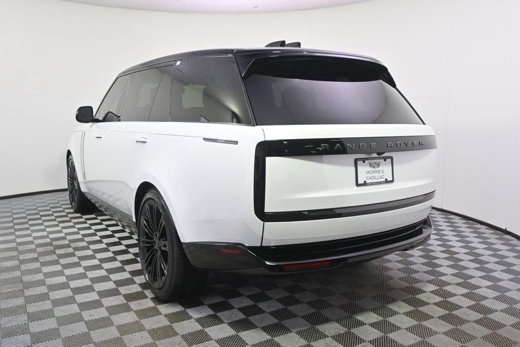 Used 2026 Land Rover Range Rover Long Wheelbase SE AWD/4WD image 4