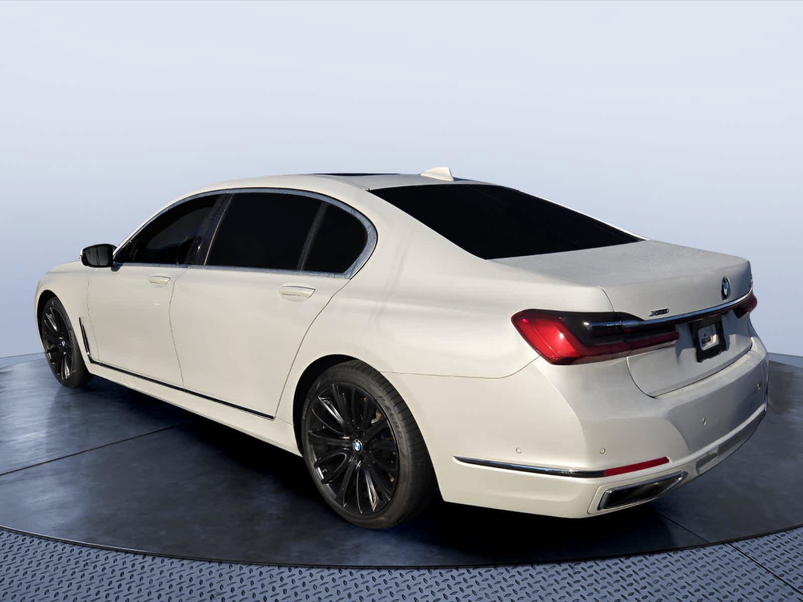 Used 2020 BMW 750i xDrive w/ Executive Package AWD/4WD image 5