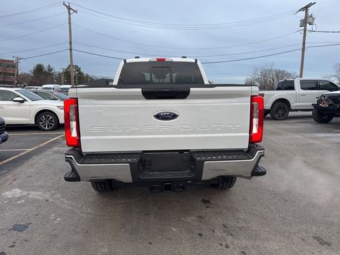 New 2026 Ford F350 XLT w/ FX4 Off-Road Package image 7