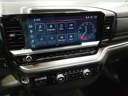 Certified 2025 GMC Sierra 1500 SLT AWD/4WD image 32