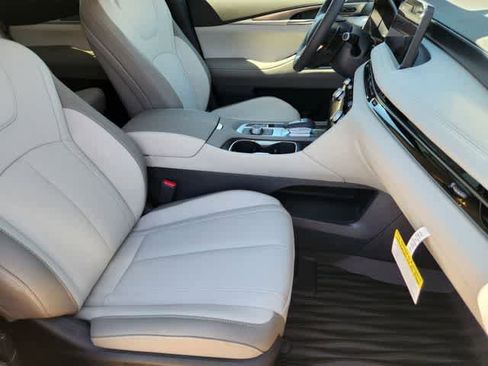 New 2026 INFINITI QX60 Luxe FWD image 14