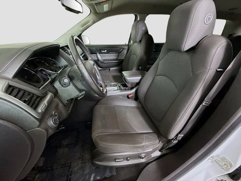 Used 2016 GMC Acadia SLE FWD image 19