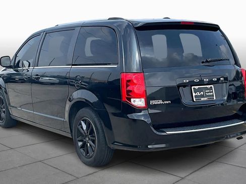 Used 2020 Dodge Grand Caravan SXT image 11
