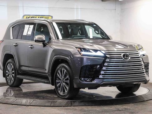 Used 2024 Lexus LX 600 4WD w/ Interior Upgrade Package image 5