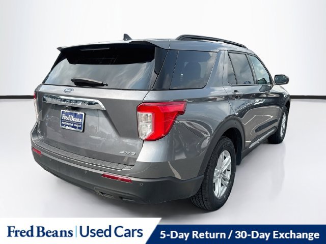 Used 2023 Ford Explorer XLT AWD/4WD image 10