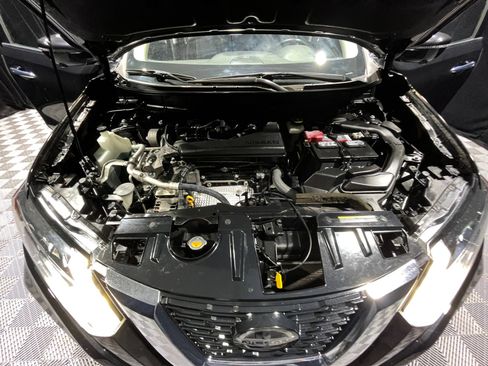 Used 2018 Nissan Rogue SL w/ Premium Package image 21