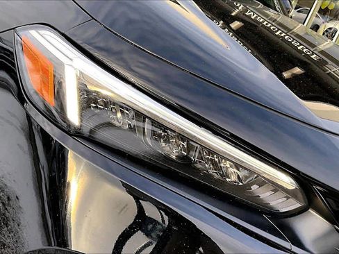 Used 2023 Honda Civic Sport image 21