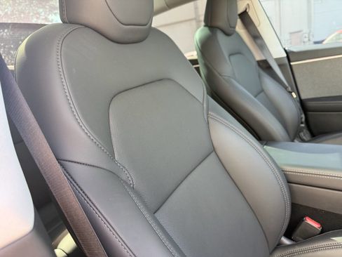 Used 2025 Tesla Model 3 Long Range RWD image 6