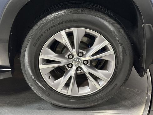 Used 2015 Toyota Highlander XLE image 19