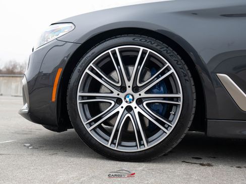 Used 2019 BMW M550i xDrive image 10
