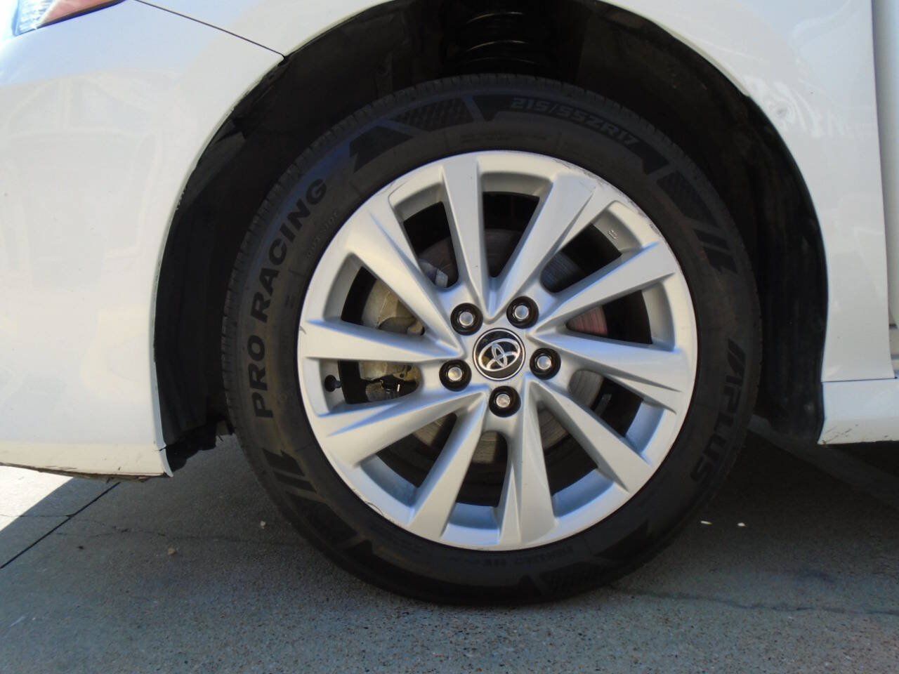 Used 2023 Toyota Camry LE FWD image 27
