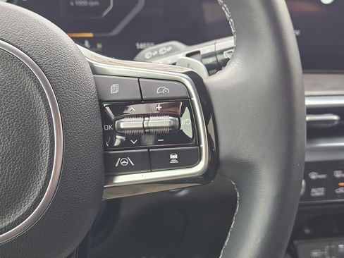 Used 2025 Kia Sorento SX Prestige image 29