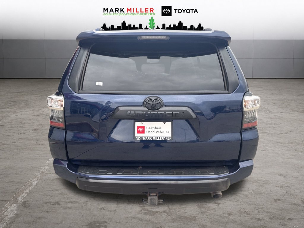 Certified 2022 Toyota 4Runner TRD Off-Road Premium AWD/4WD image 4