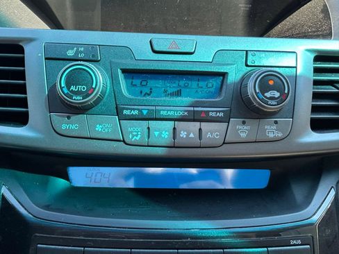Used 2013 Honda Odyssey Touring image 22