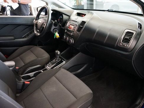 Used 2018 Kia Forte LX image 33