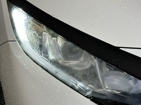 Used 2019 Honda Civic EX image 9