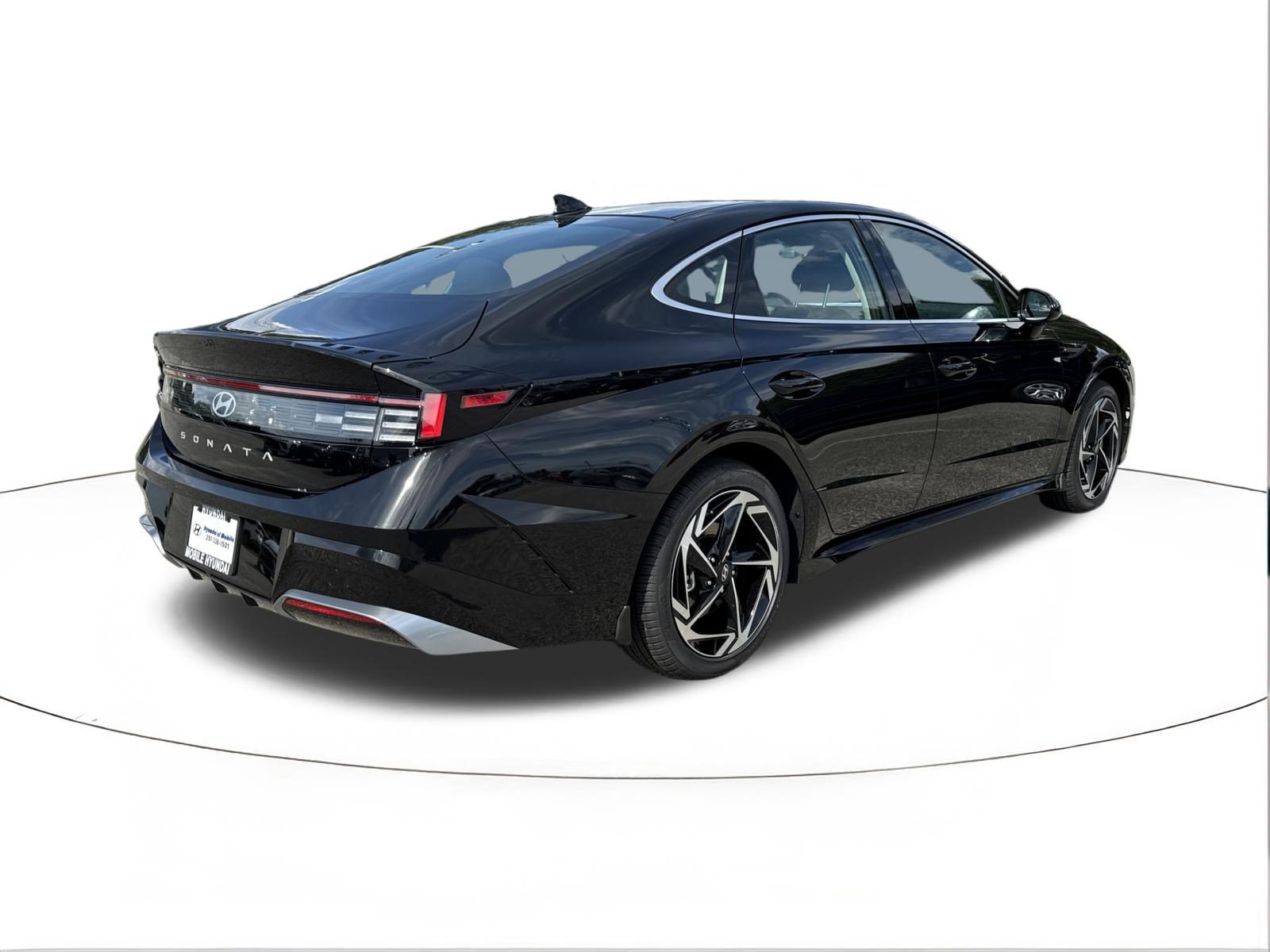 New 2026 Hyundai Sonata SEL FWD image 3