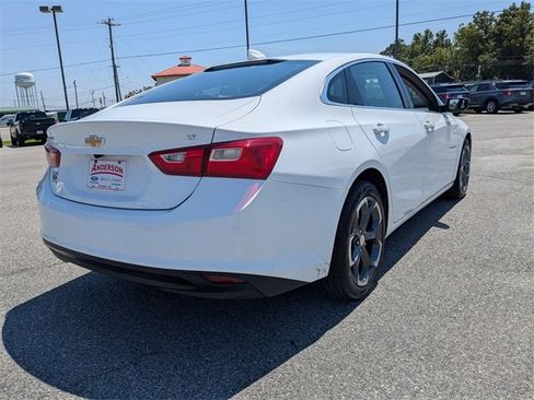 Used 2023 Chevrolet Malibu LT image 4
