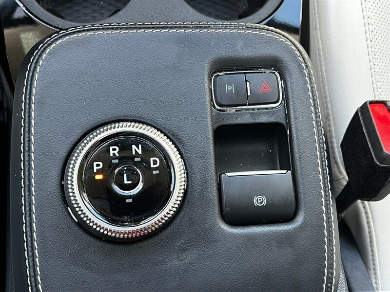 Used 2021 Ford Mustang Mach-E Premium AWD/4WD image 38
