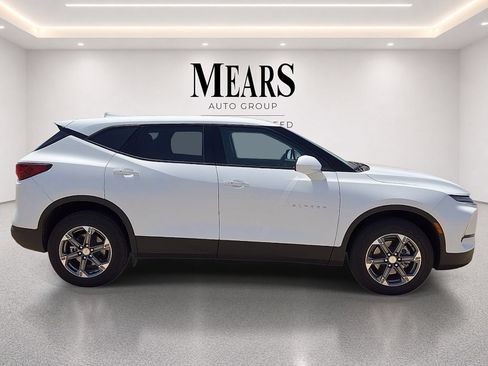 Used 2025 Chevrolet Blazer LT AWD/4WD image 6