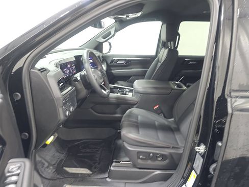 Used 2026 Chevrolet Tahoe RST w/ Comfort Package AWD/4WD image 13