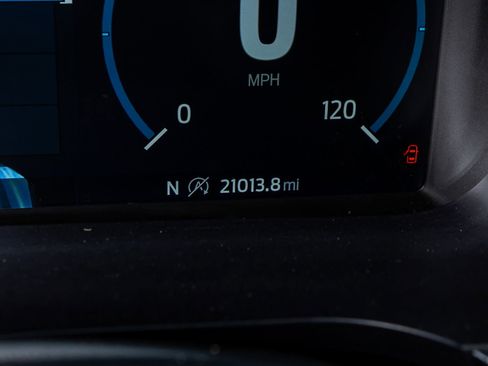 Used 2023 Ford F150 Lariat w/ Equipment Group 502A High image 20