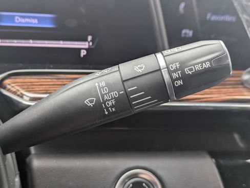 Used 2021 Cadillac Escalade Luxury RWD image 26