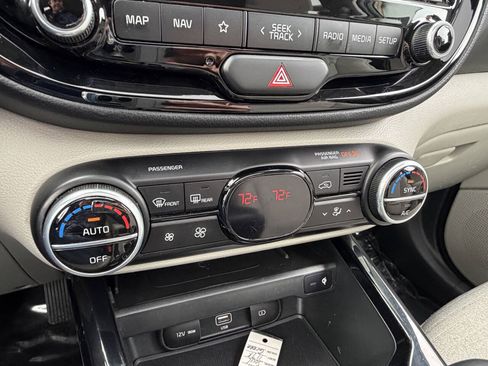 Used 2021 Kia Soul EX FWD image 26