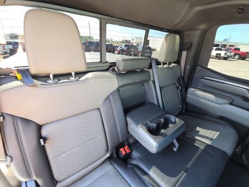 Used 2025 Chevrolet Silverado 1500 ZR2 w/ Technology Package AWD/4WD image 17