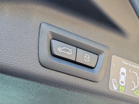 New 2026 BMW X5 M60i image 8