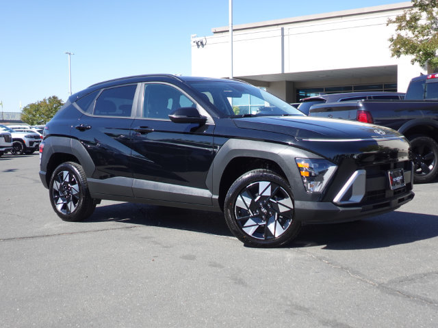 Used 2024 Hyundai Kona SEL AWD/4WD image 5