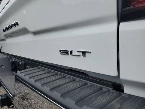 New 2026 GMC Sierra 1500 SLT w/ SLT Premium Package RWD image 9