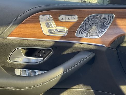 Certified 2024 Mercedes-Benz GLS 580 4MATIC image 19