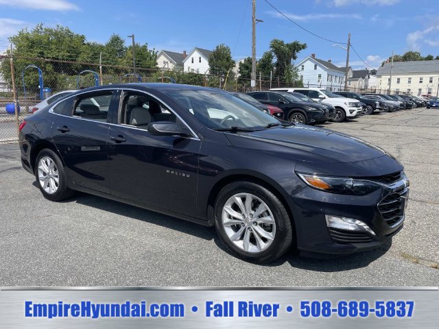 Used 2023 Chevrolet Malibu LT FWD image 2