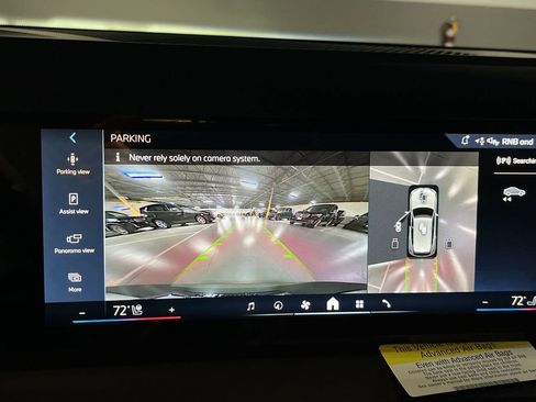 Used 2025 BMW X3 xDrive30i w/ Premium Package image 17