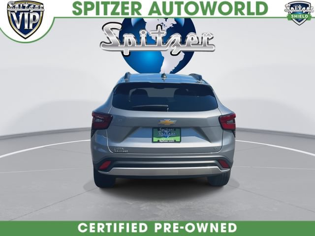 Used 2025 Chevrolet Trax LT w/ LT Convenience Package FWD image 8