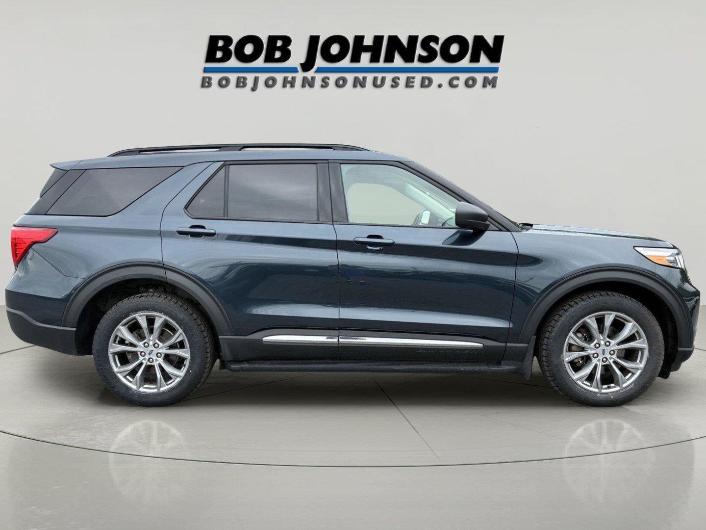 Used 2022 Ford Explorer XLT w/ Equipment Group 202A AWD/4WD image 8
