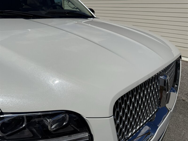 Used 2024 Lincoln Navigator Reserve AWD/4WD image 10