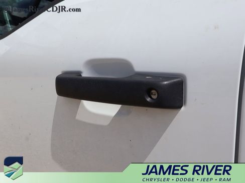 Used 2023 Ford F350 XLT w/ FX4 Off-Road Package AWD/4WD image 19
