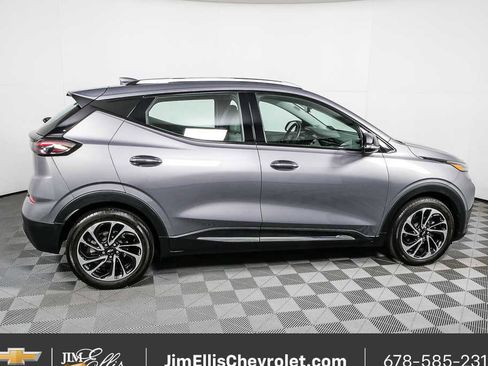 Used 2023 Chevrolet Bolt EUV Premier image 2