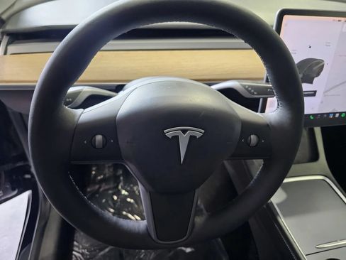 Used 2021 Tesla Model Y Performance AWD/4WD image 16