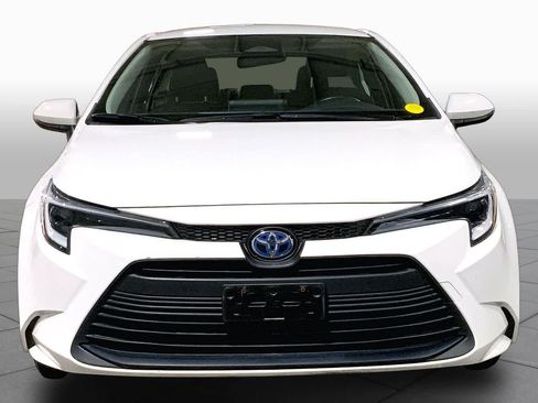 Used 2024 Toyota Corolla LE FWD image 4