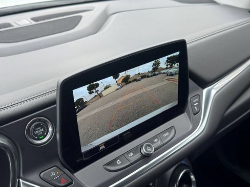 Used 2025 Chevrolet Blazer LT FWD image 25